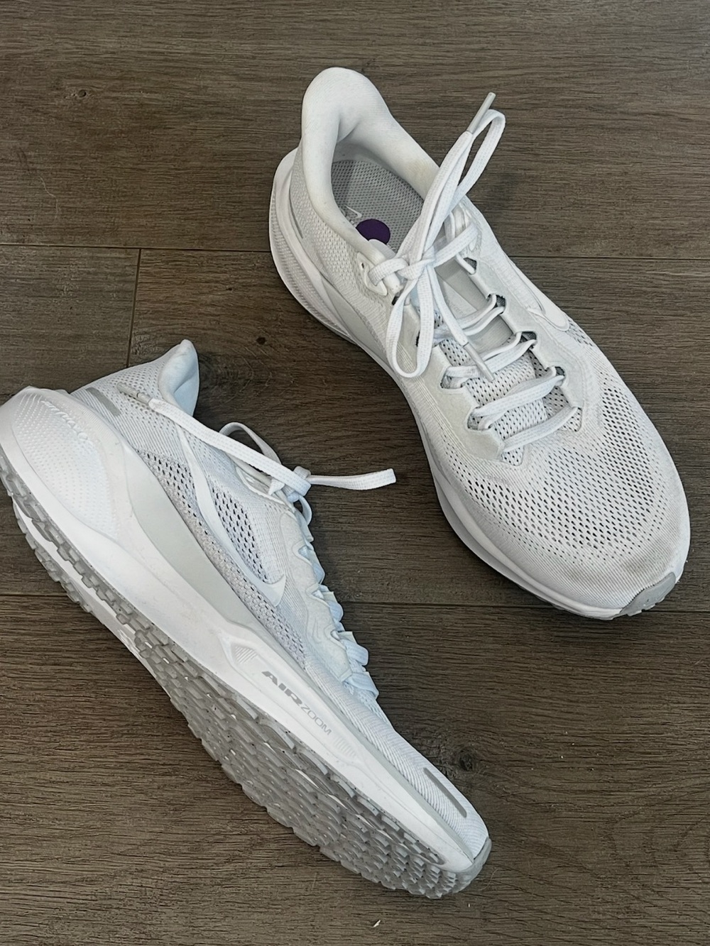 Nike Women's White Athletic Running Shoes